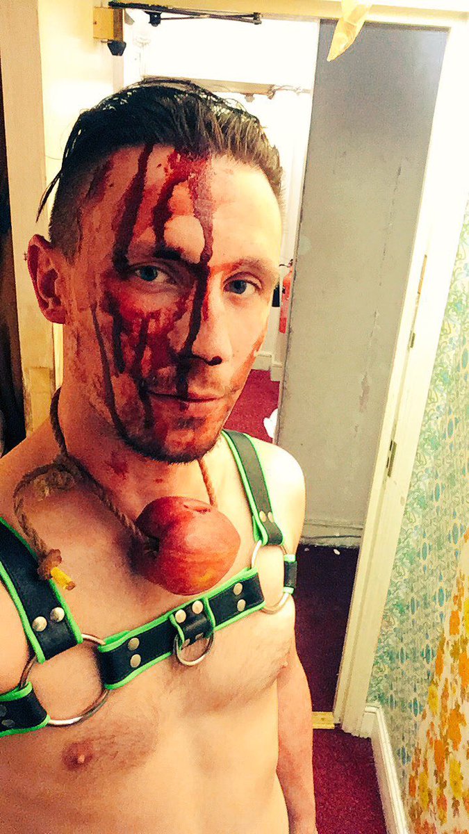 TheJasonDomino's tweet image. Thanks @officialboxsoho @ASHLEYRYDER_ for another week of delightful horror👹 performance🎭... what a great crowd 🌈💐
#theboxsoho #onlyatthebox