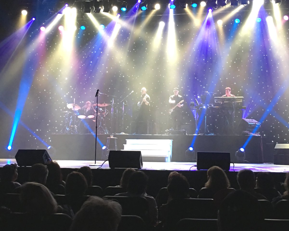 SteveKeyboards's tweet image. Foxwoods theater with @LegendsConcert  Aug 1st - Sept 3rd