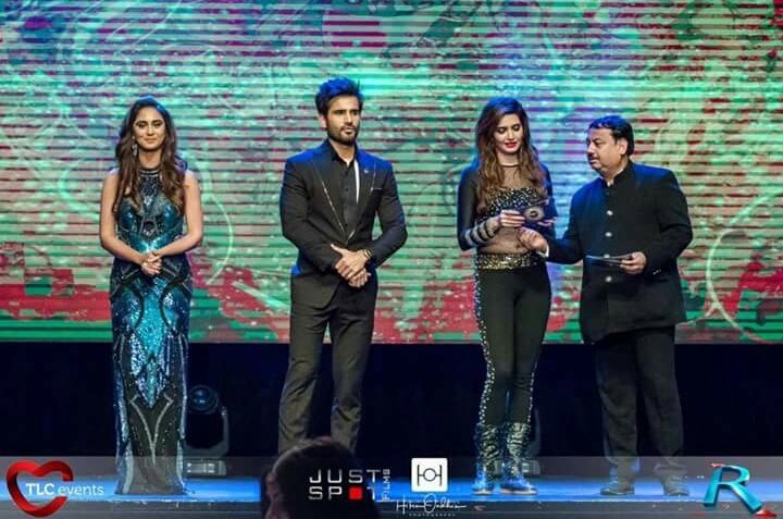 tackerUniverse's tweet photo. Pictures of @karantacker with @krystledsouza and @karishma_tanna at #IBFA2017 https://t.co/dq0rygCIbF