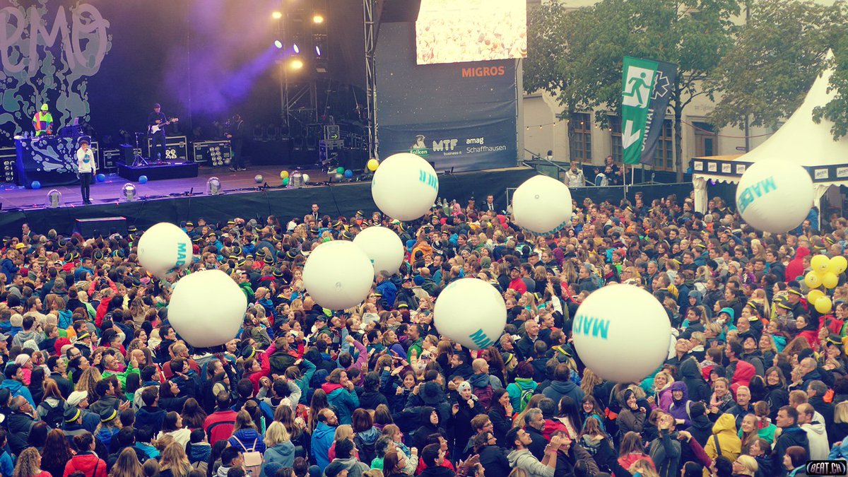 chbeat's tweet image. Stars in Town 2017 mit Publikumsrekord trotz Sturmtief - @Stars_in_Town #starsintown #schaffhausen #herrenacker - schaffhausen.net/2017/08/stars-…