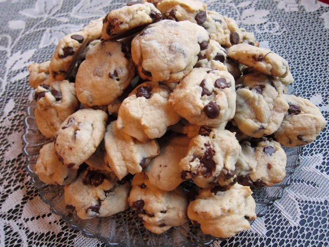 rachelcasto1's tweet photo. From candles to cookies, how do you welcome the new family in your neighborhood? #GoodNeighbors #RacheltheRealtor https://t.co/TrTAyY3bld