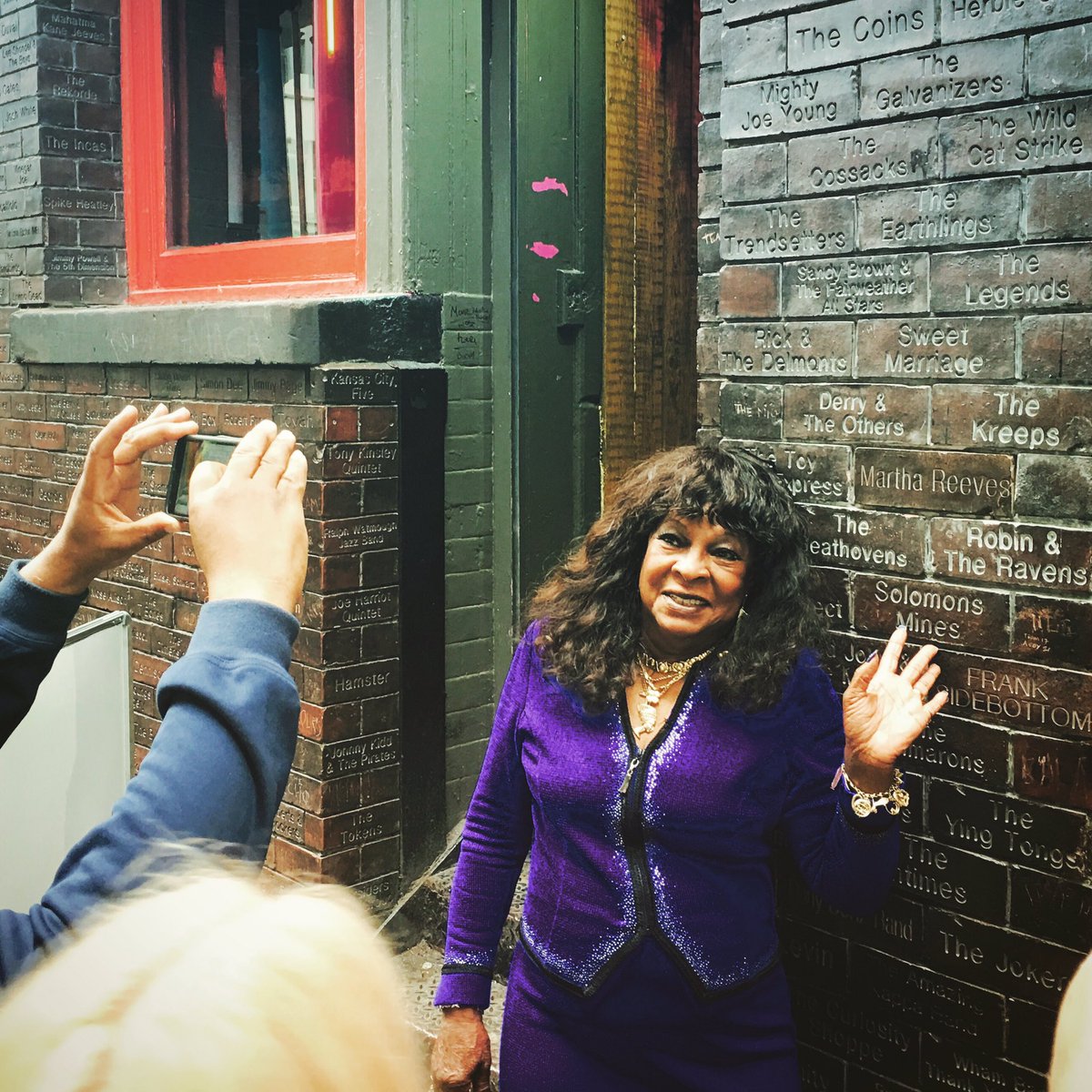 cavernliverpool's tweet photo. .@MARTHAREEVESvan receiving her brick in the Cavern Wall of Fame ahead of her gig in the Cavern tonight! #Cavern60 https://t.co/ncWrZaWxkQ