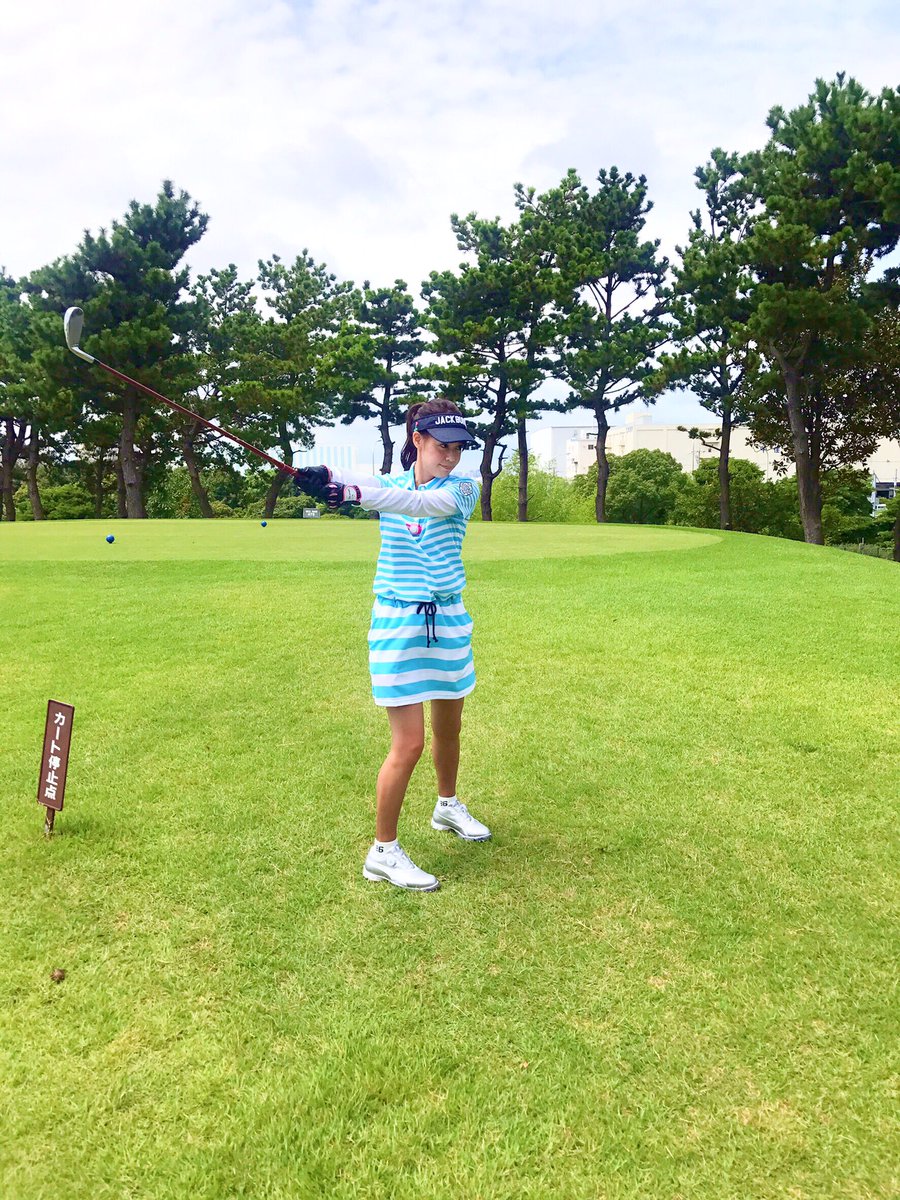 優美 Twitterissa ていっ うんうん これでも必死 寝てないよ 真剣なんだよ ゴルフ ゴルフ初心者 ゴルフデビュー コースデビュー ゴルフ女子 ゴルフコーデ Adidas ワンピース 若洲ゴルフリンクス