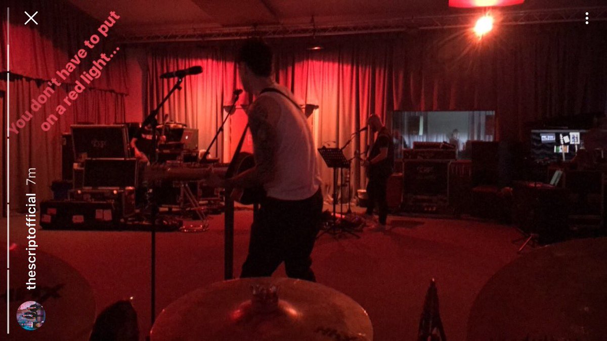 AnneteDy10's tweet photo. Never a word tired @Thescript & @TheScript_Danny #chasingthetime https://t.co/VUa6qzDCAc