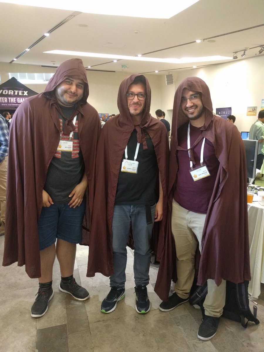 MoraleDevStudio's tweet image. *WARNING* 
ANOTHER MORAL-E CONVENTION BOOTH INCOMING 
*WARNING*

facebook.com/moraledev/post…