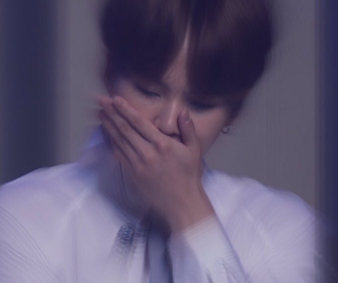 agustdfms's tweet photo. "hyung, jungkook was in a car accident that night" https://t.co/cSRUArr7TH
