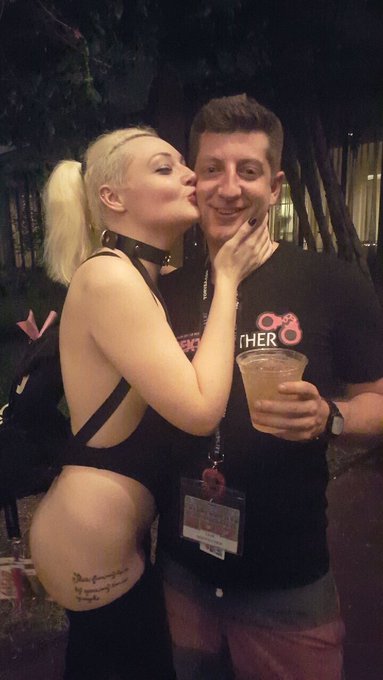 Watch Dave Dixon's leaked NSFW photo on TwXstars