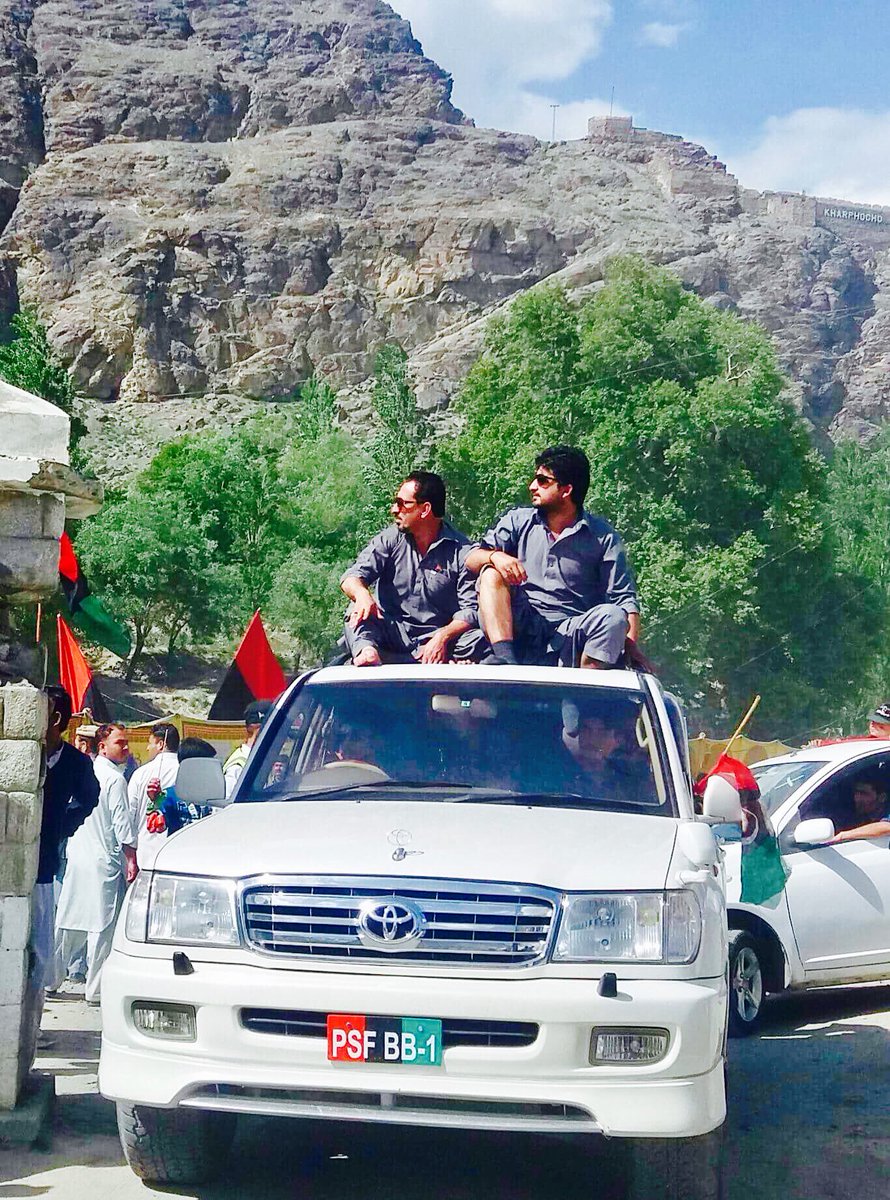 BabuPyo's tweet photo. @AseefaBZ @BBhuttoZardari @sherryrehman @ pyo psf tigers ..:) https://t.co/nBR98pXZQ9