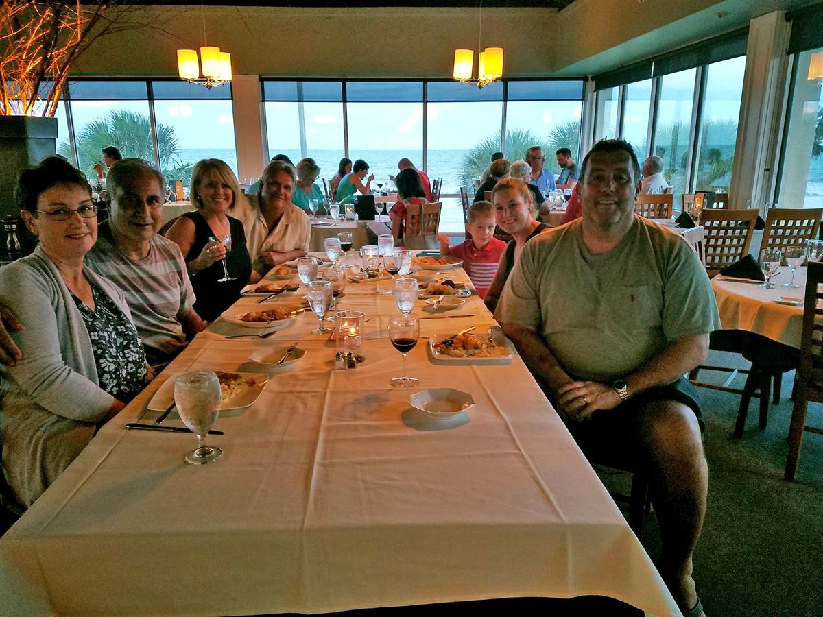 Cabanacafe2's tweet photo. Thanks for joining us and for sharing this great photo Michael! #AustinsOceanOne #Friends #Family #Memories https://t.co/u3ljC6eRba