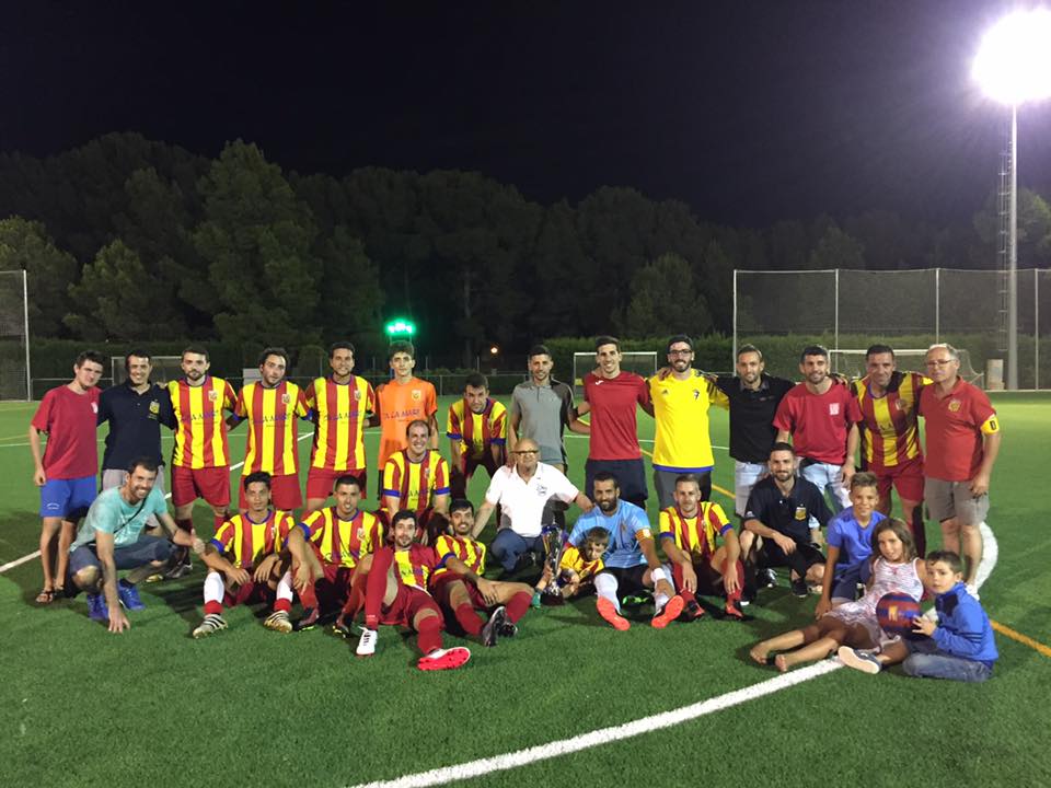 #3CAT3 | El <a href="/CFLlorenc_ofic/">Club Futbol Llorenç</a> ha empatat 4 a 4 davant un rival de dues categories superiors, la <a href="/UEValls/">Unió Esportiva Valls</a>, en el 45è Trofeu Ramon Sicart.