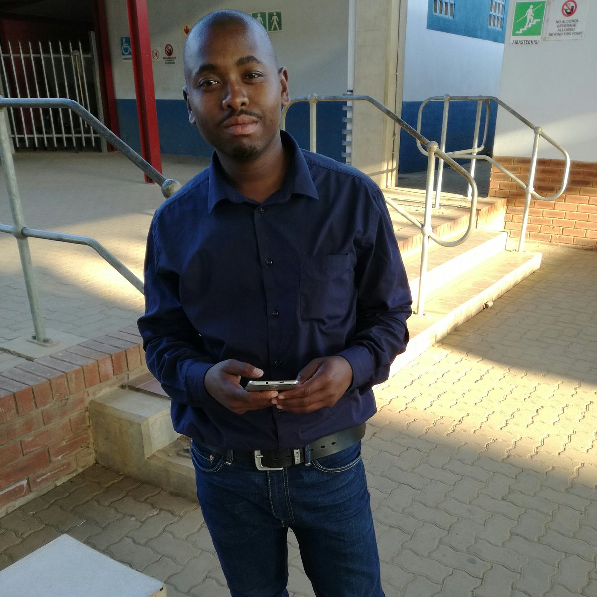 mandla_cossa's tweet photo. #NewProfilePic https://t.co/JGge7nuLQW