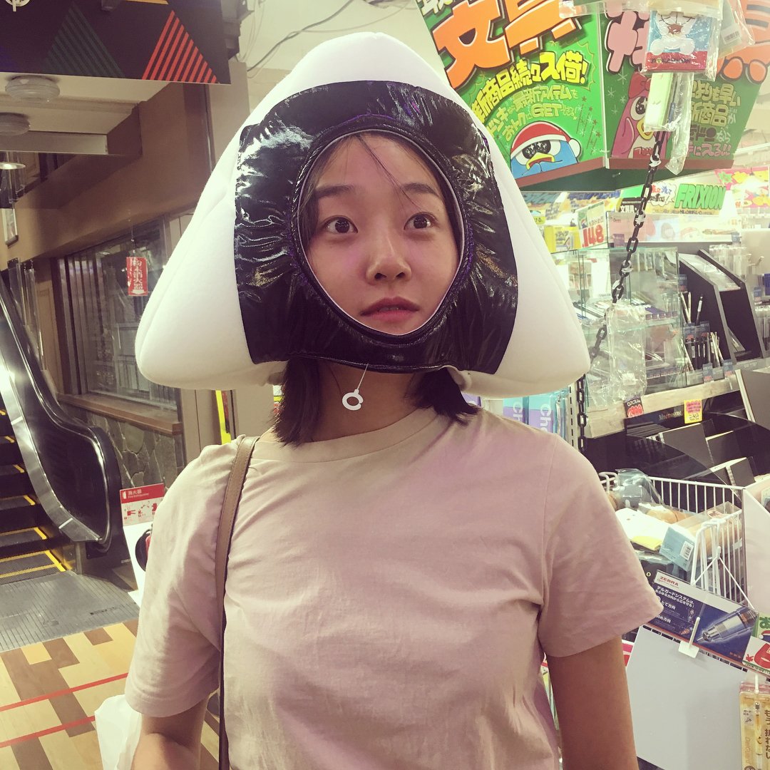 hyoniikang's tweet photo. 😮 https://t.co/EJUQQ17zcd