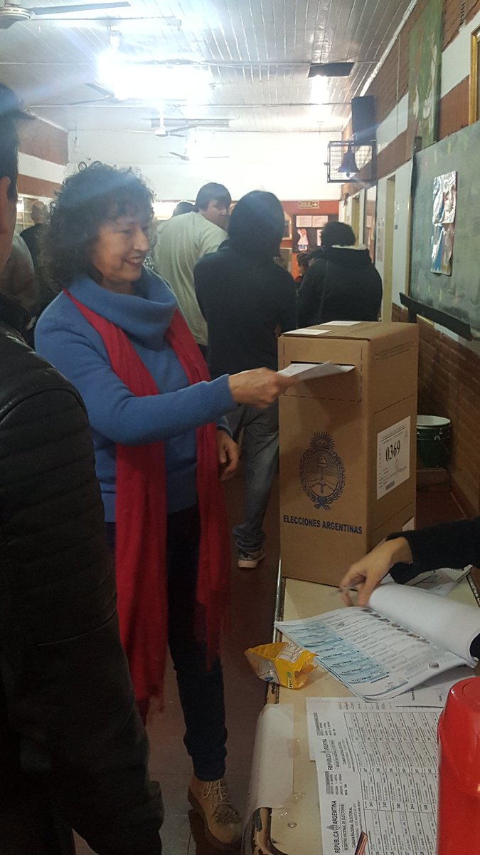 AvancemosMnes's tweet photo. #Ahora Numy Silva Segunda Pre-Candidata a Senadora cumpliendo con el deber cívico #LasPaso #Avancemos #TodosPorMisiones https://t.co/uwTePdwXWw