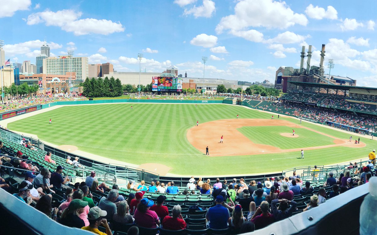 SI93's tweet photo. @ParticleDoc enyoying this beautiful day at the park!!  #bangslabs #suitelife https://t.co/GTNbVqUniq
