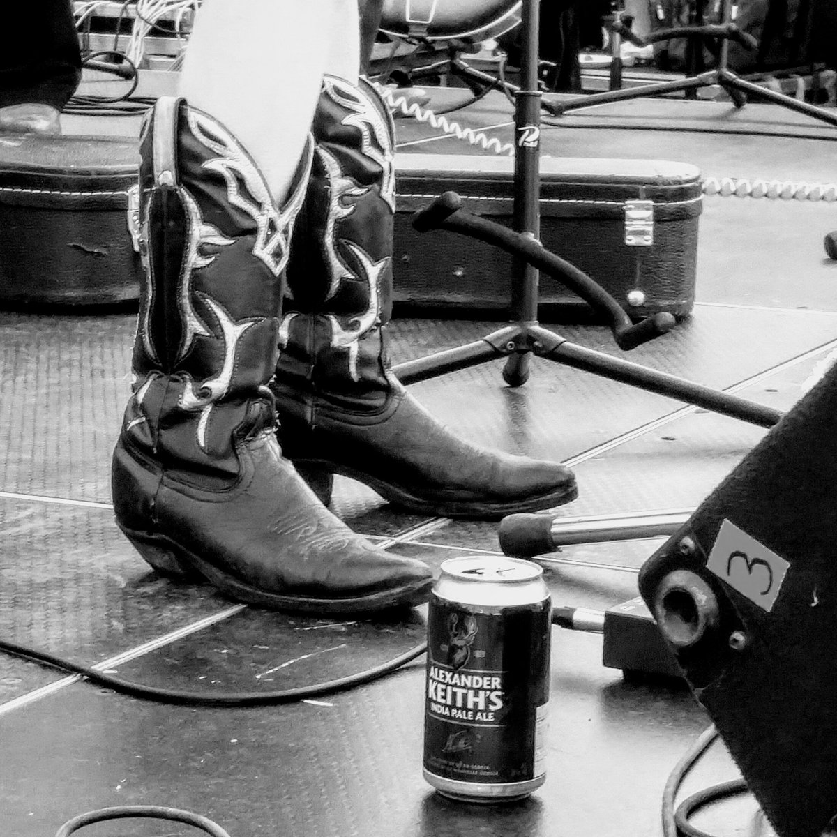 Waterlooism's tweet photo. Kitchener Blues #DTKitchener #loveit #snapdkw https://t.co/IFgxw59atQ