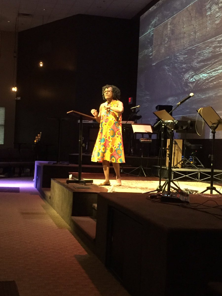 VineyardThrive's tweet photo. "When we wait on God's timing, supernatural things are possible." #RachelConnor #IQuitHurrying https://t.co/w1ES74aetM