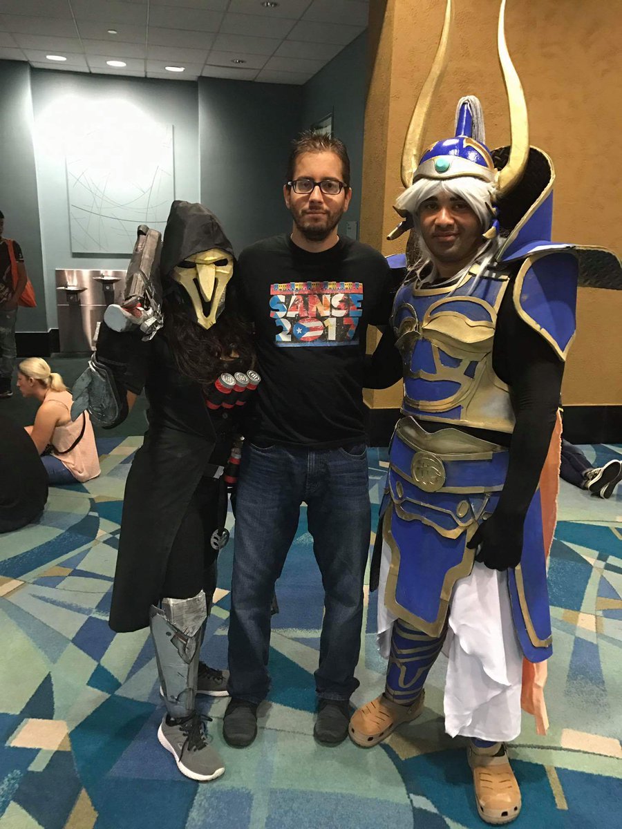 TheOneNOnlyNK's tweet photo. 2 Reapers and Warrior Of Light #PRCC2017 #FinalFantasyCosplay #WarriorOfLightCosplay #NotiqloCosplay #ReaperCosplay #OverwatchCosplay https://t.co/PptbS5hx51