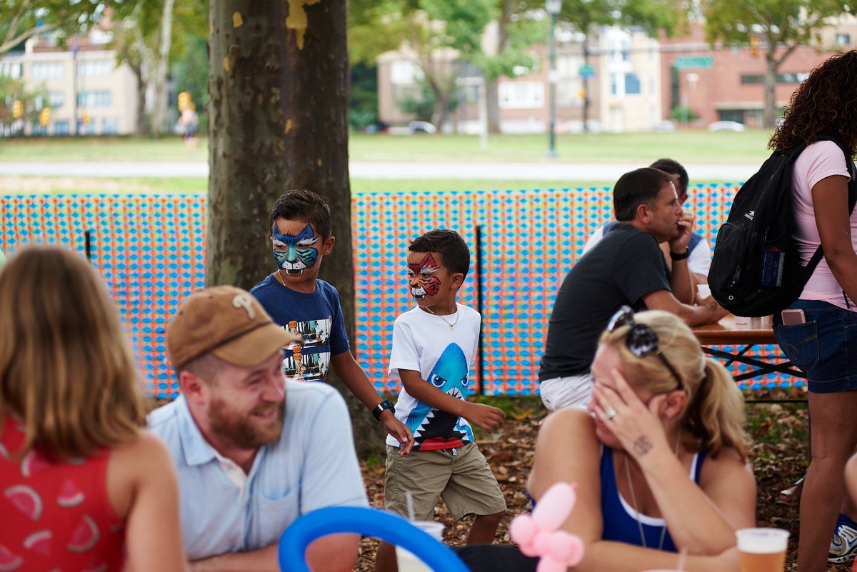 TheOvalPHL's tweet photo. We'll be dancing, playing, face-painting, balloon-animal-making, and more at #LetsRockRecess, 2-7pm today at The Oval+! See you there? https://t.co/iaSdgPcBz7