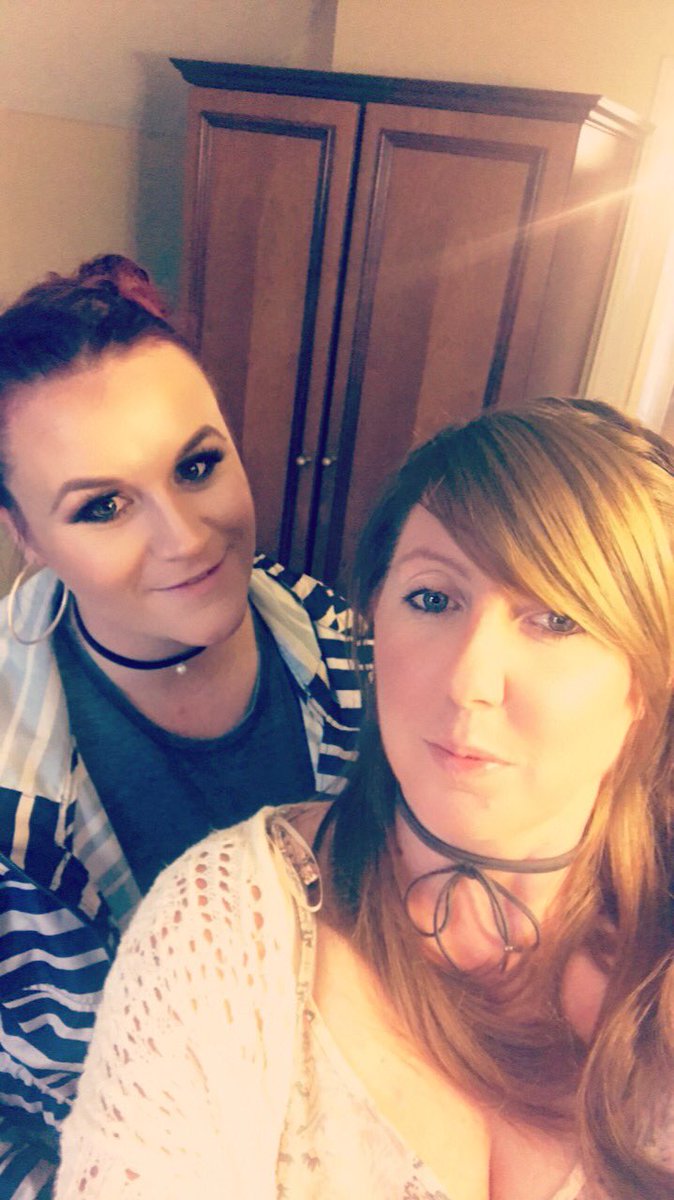 samantha robinson tweet media
