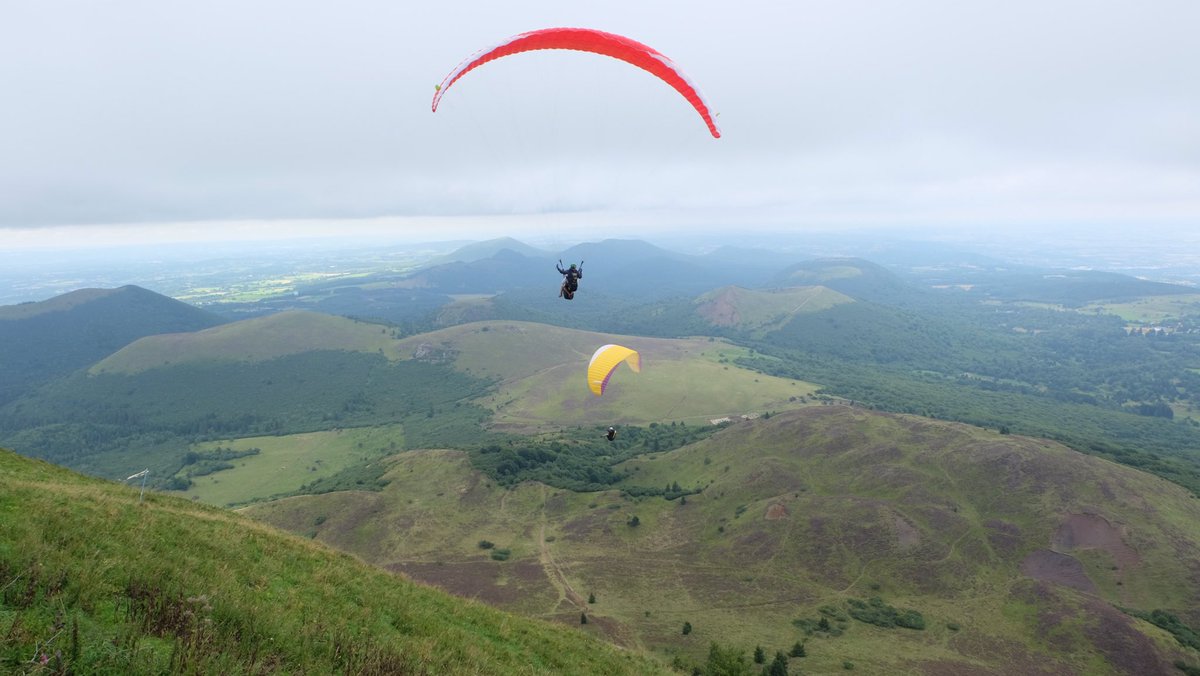 bocageenvoyage's tweet photo. Enfin de la verdure ! #myauvergne @Auvergne https://t.co/FAwr0YO5xX