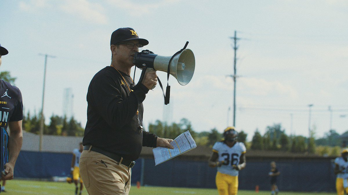 UMichFootball's tweet image. Can you give us a GO BLUE!?!?

#GoBlue 〽️