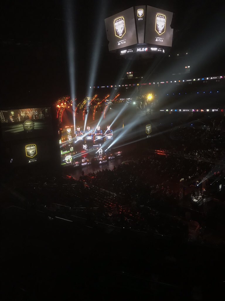 JDaley's tweet image. RT for @OpTicGaming. Like for @TeamEnVyUs. Grand Finals. #CWLChamps