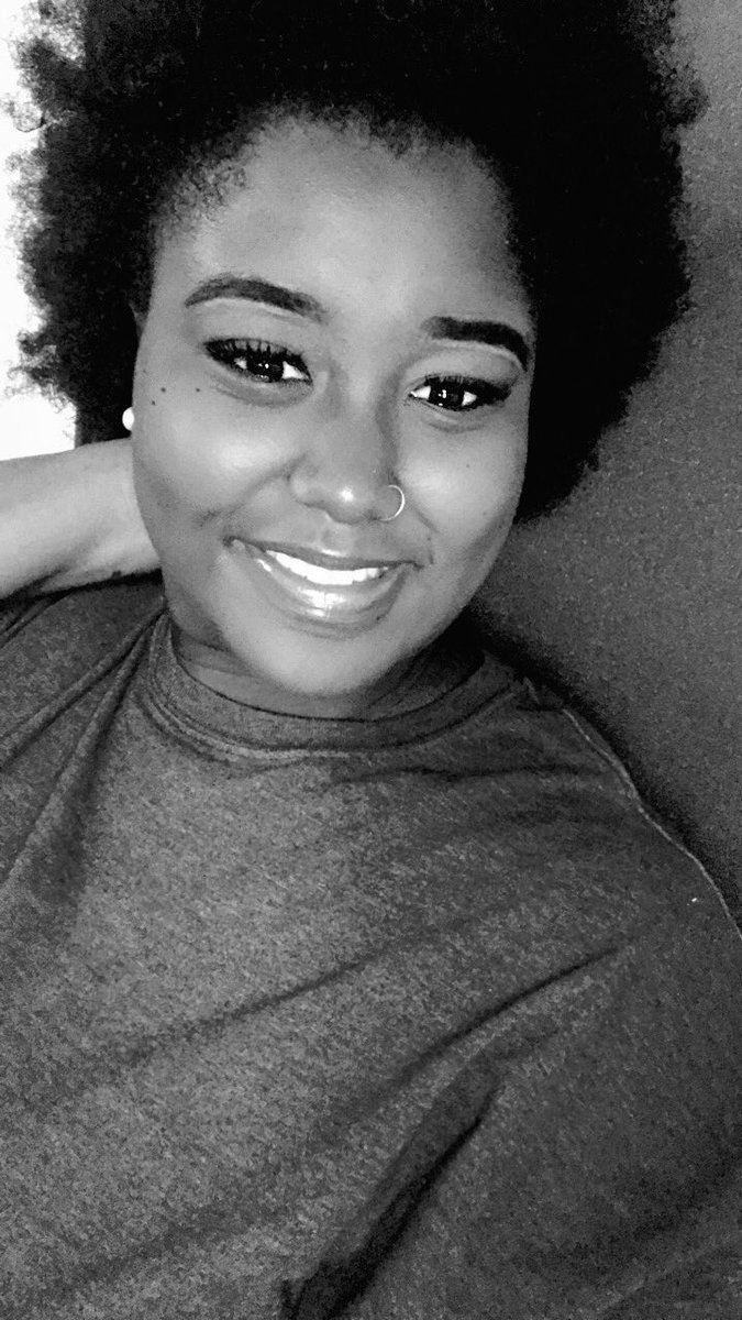 kdaviscomedy's tweet photo. May your hair grow & skin glow. I didn't "go natural", I returned. 😏😎💇🏾 #NoMorePerms #Transitioning #BeforePics https://t.co/MwT24H78hR