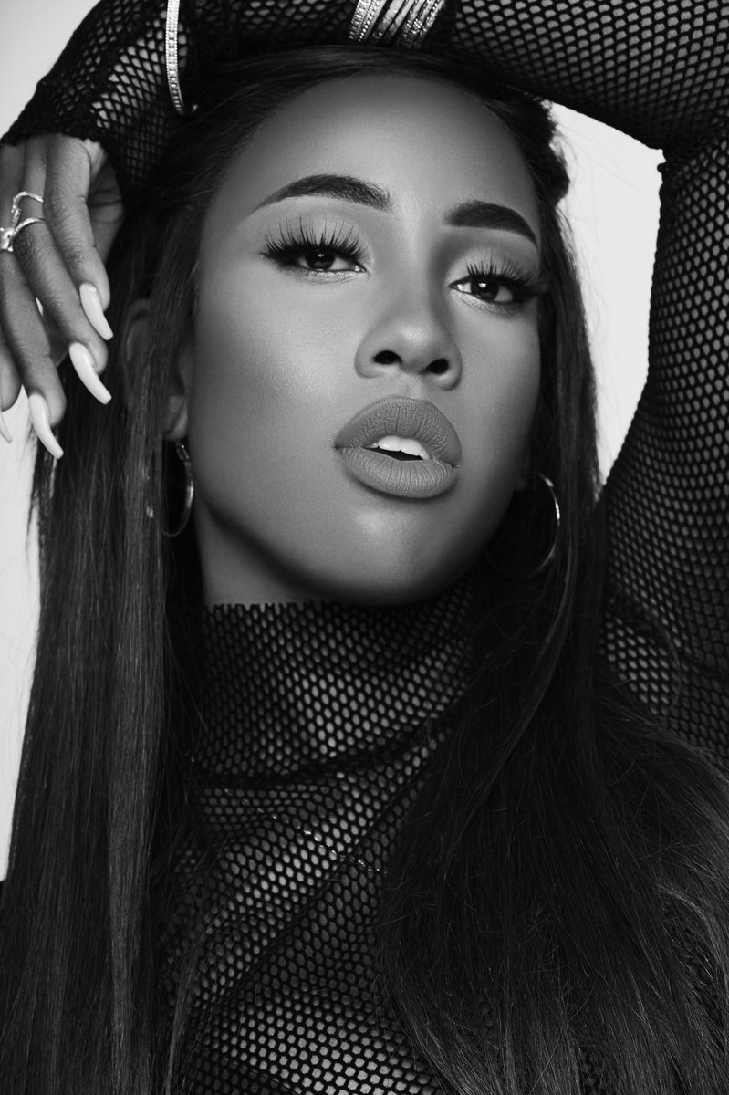 Sevyn looking gorgeous in a set of photos on her website! 