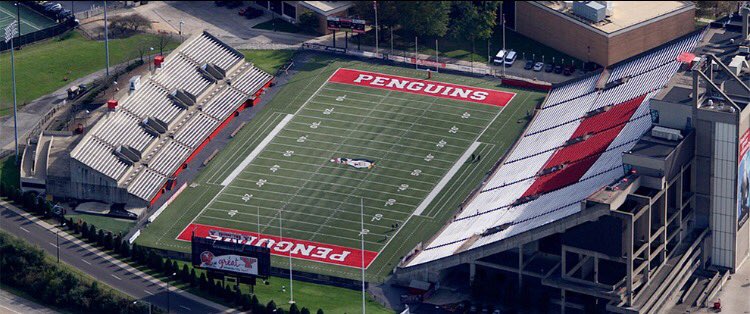 mason_bernhardt's tweet photo. Extremely excited to receive an offer from Youngstown State University!! #GoGuins 🐧 https://t.co/cU2VI8zoN9
