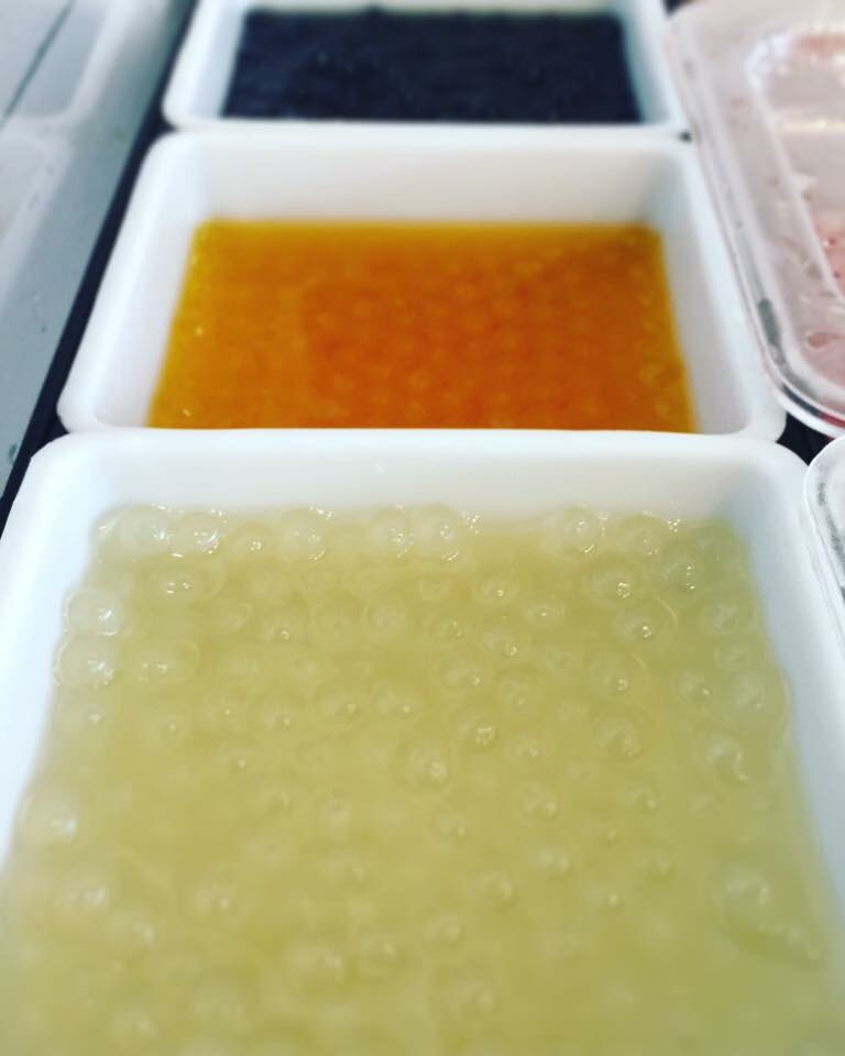 teaRepubliccol's tweet photo. Nuevos #toppings para tu #bubbletea favorito. Tenemos bolitas de lychees, manzana verde, cereza, durazno y las clásicas #perlasdetapioca https://t.co/egPNP5oV5I