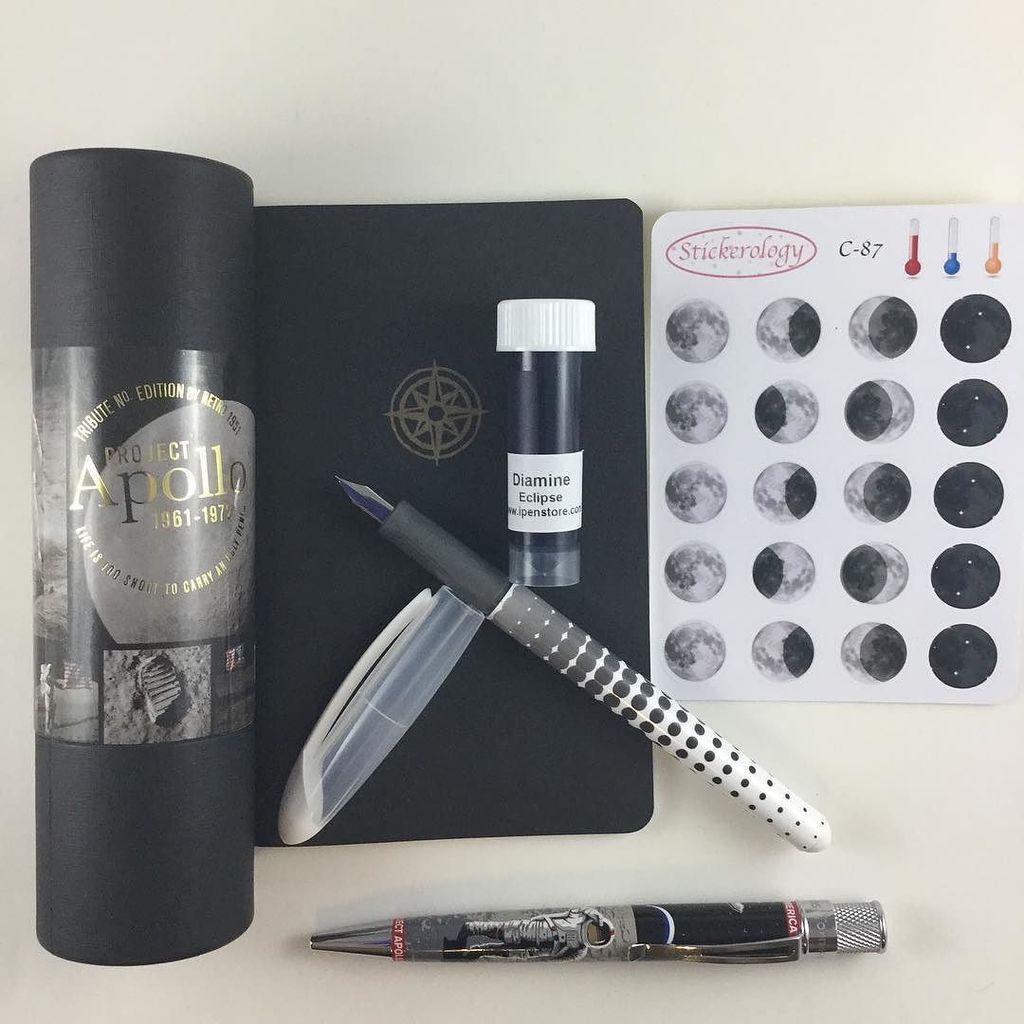 mjelson's tweet photo. So much win on the theme of the August #ipenbox from @ipenstore @retro1951 #rosettanotebook #diamineink #eclipse20… https://t.co/dbg65RpHXF https://t.co/KwF18jyBiL