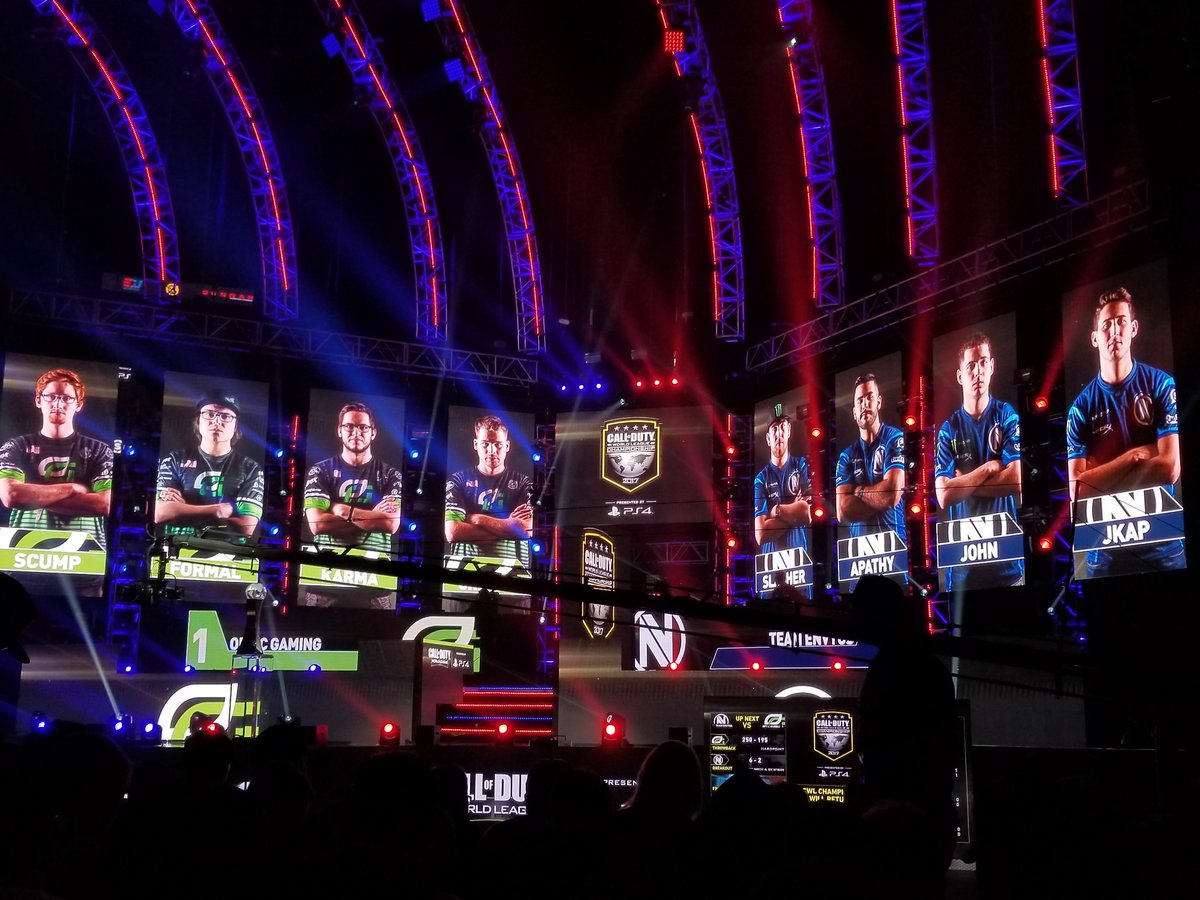 raeveFPS's tweet photo. RT for OPTIC
LIKE for ENVY 
#GreenWall #EnVyCOD #CWLChamps https://t.co/uVBMthaKQ4