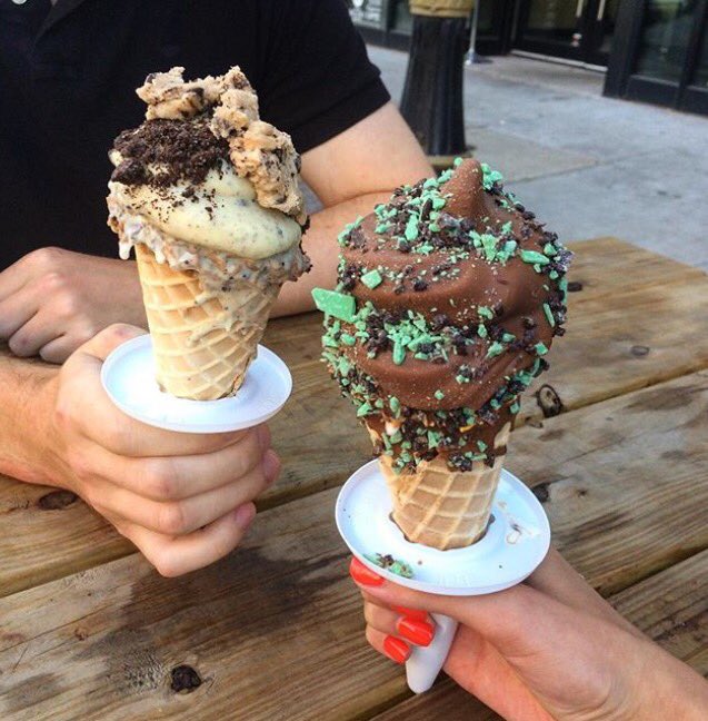 ChocolatOnJames's tweet photo. What's your craving? Cookie Monster/Mint2Be Open til 8 #chocolatonjames #hamont #icecream #jamesstreetnorth #sundayfunday #ChocolateLover https://t.co/ipaP86U2Qq