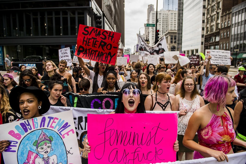 ChiBondFund's tweet image. We just posted $10k to free the person arrested at #SlutwalkChi. We are proud to continue standing with Chicago's social justice movements!