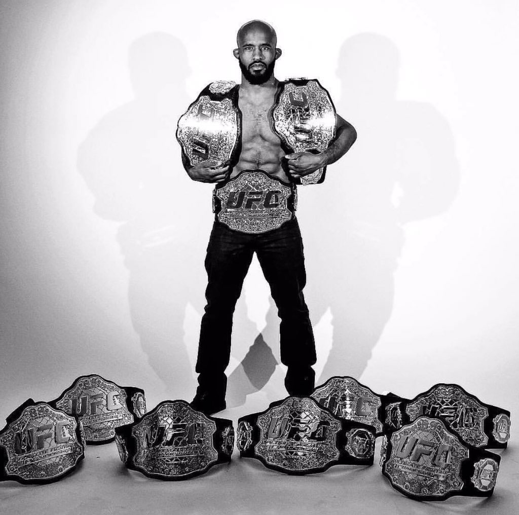 Dynamite4Life's tweet photo. @ufc @MightyMouseUFC Happy Birthday Mighty Mouse! Have a great day champ. Best p4p! "WE BREAKING!" #UFC215 #TeamMightyMouse 🐐 https://t.co/r6rVVr08Vr