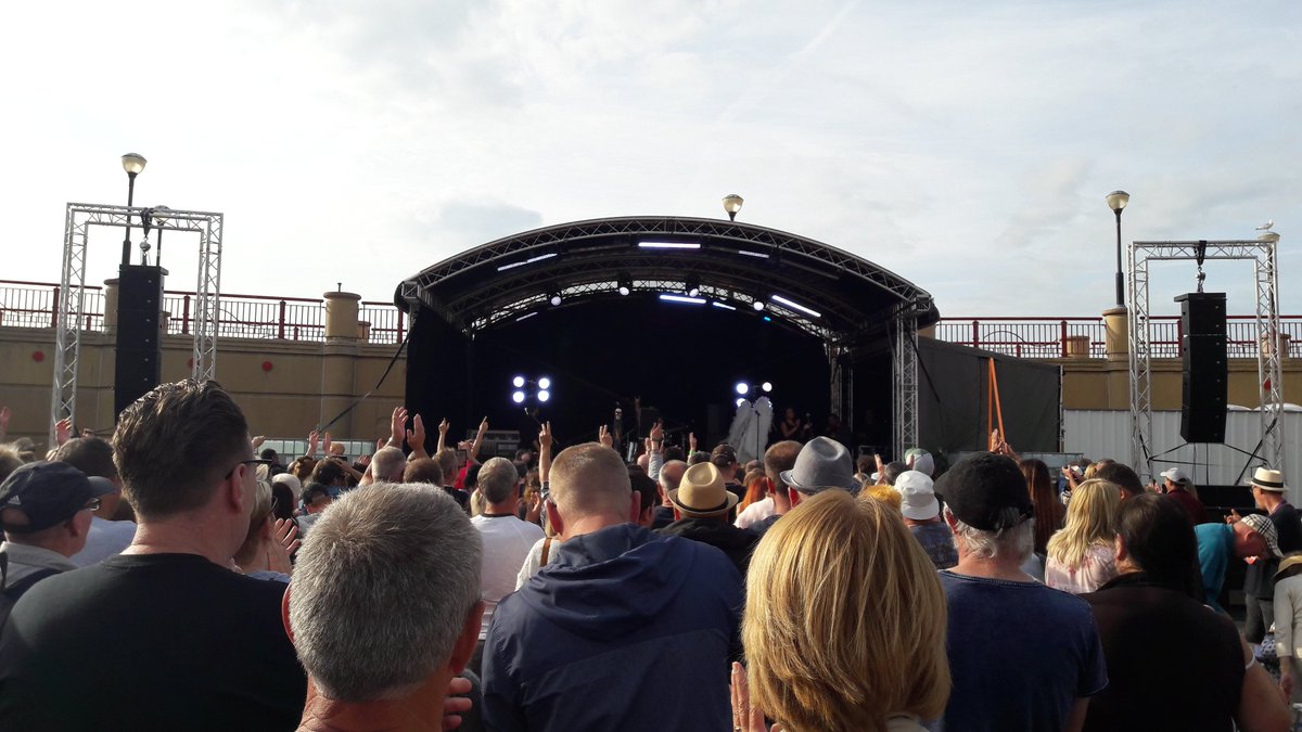 TheresaCurran1's tweet photo. Fantastic time at #Rhyl #EventsArena today at the FREE 70s/80s Event . Saw Odyssey, The Christians and Dr & The Medics. All brilliant. https://t.co/NEB4z0ztTF