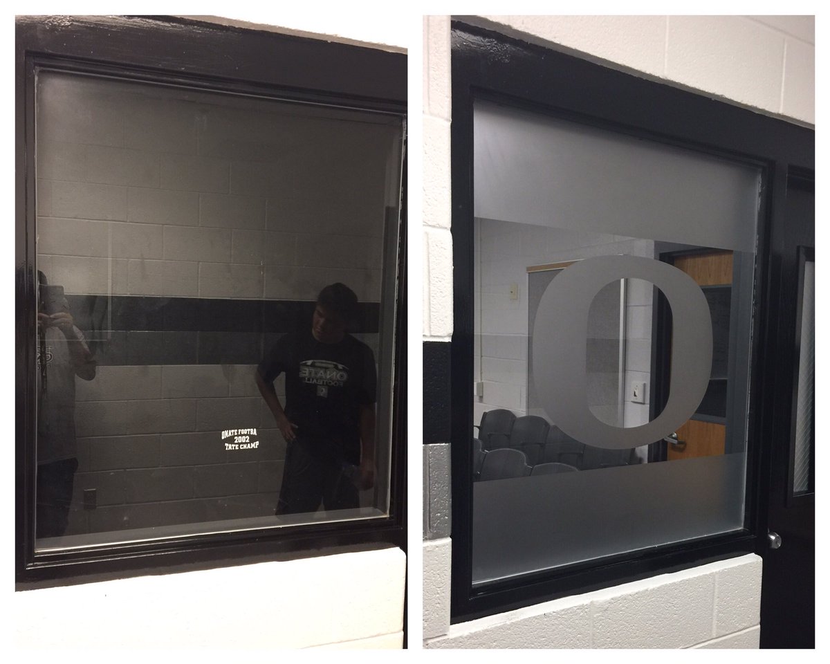 Coach_Veliz's tweet photo. The Oñate Football renovation project continues. Pride Of Ownership...Part II https://t.co/X8sFgmcSZz