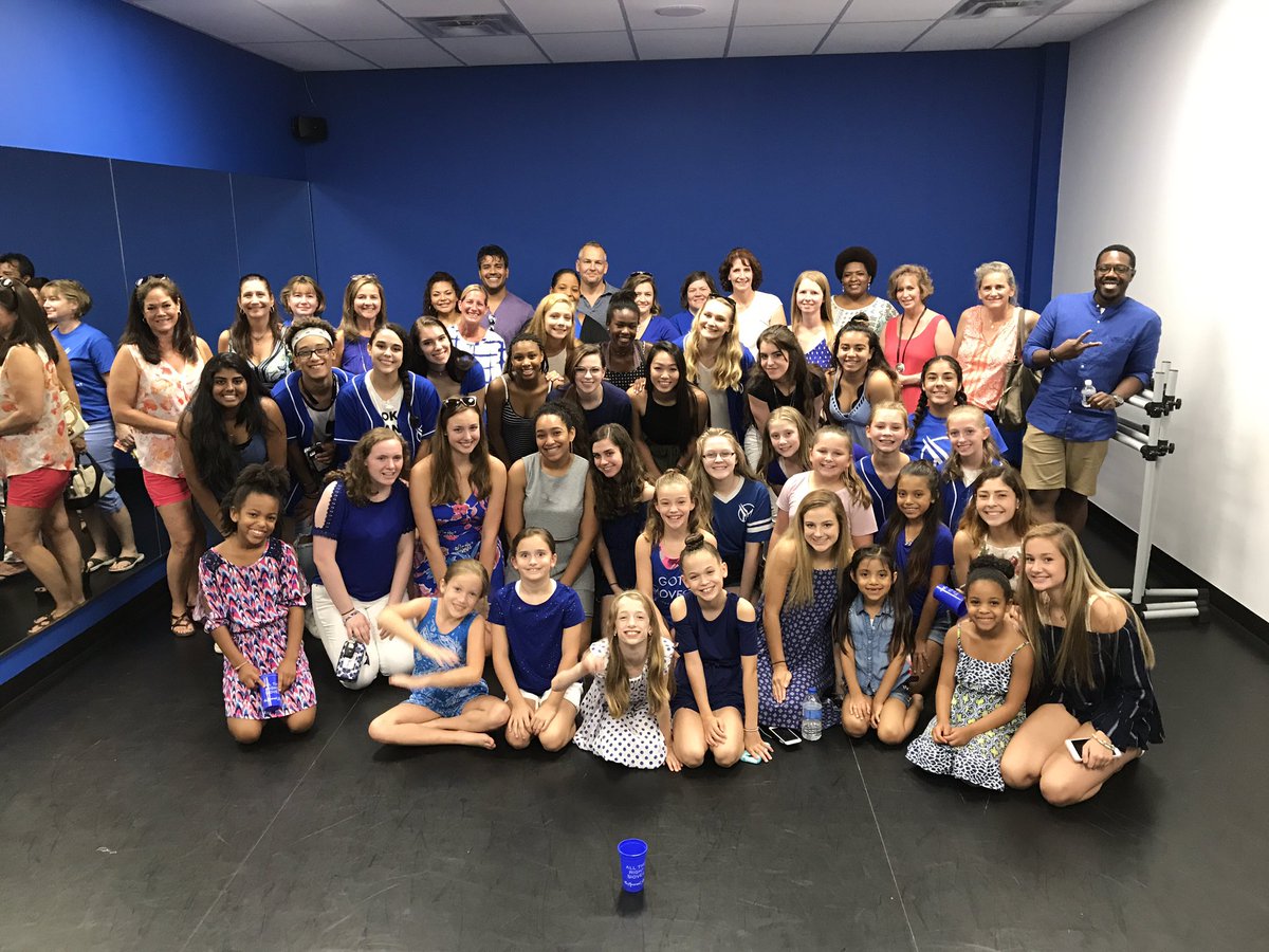 MyTMSdance's tweet photo. Thank you to everyone who made our one year anniversary so special 💙 #makingmoves https://t.co/dmO34ouDwt