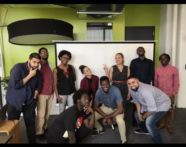 heriberto_codes's tweet photo. Lit 🔥@TheKnowledgeHou crew after a long week of kicking butt. #code #bronxtech https://t.co/VS4HCbGEFh