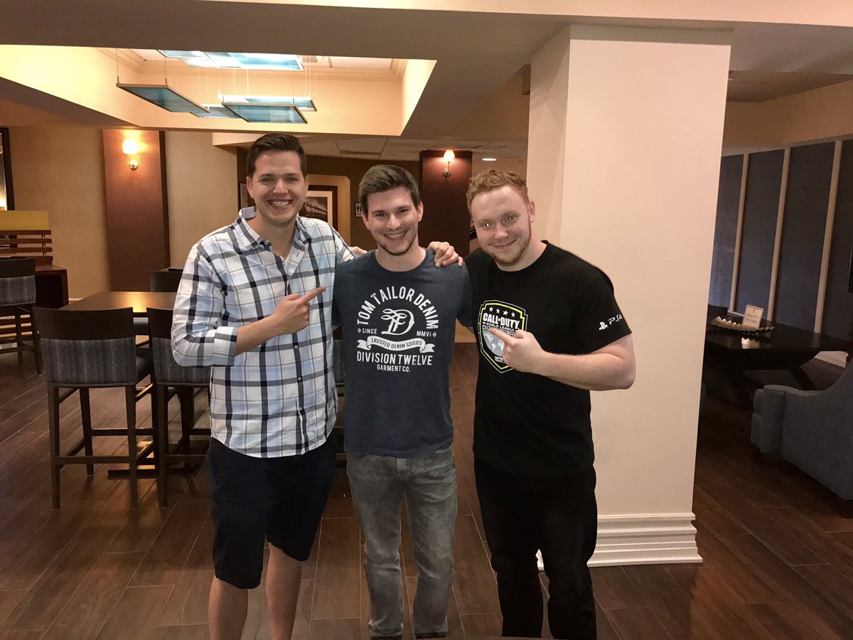 derSweeN tweet media