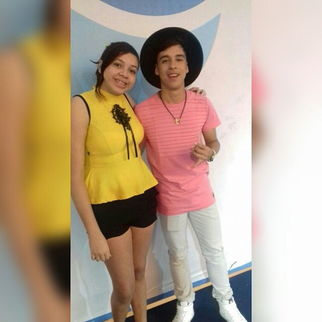 ElidaOlli's tweet photo. Amei conhecer esse menino ❤ super simpático  humilde e lindoo ❤😍 @luckasmouraofic https://t.co/2DDvlEBSfj