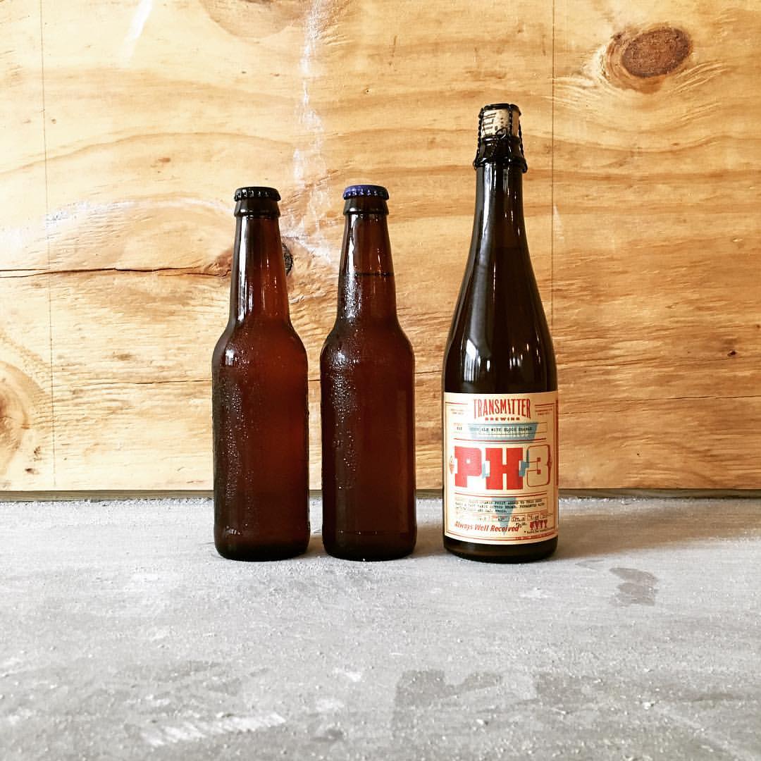 RIMonthly's tweet photo. Coming soon: @bayberrybh offering craft beer, sausage sandwiches, and house made pretzels! #DinersUpdate https://t.co/36uq8brO9V @TheDishRIM https://t.co/HooohDJc3A