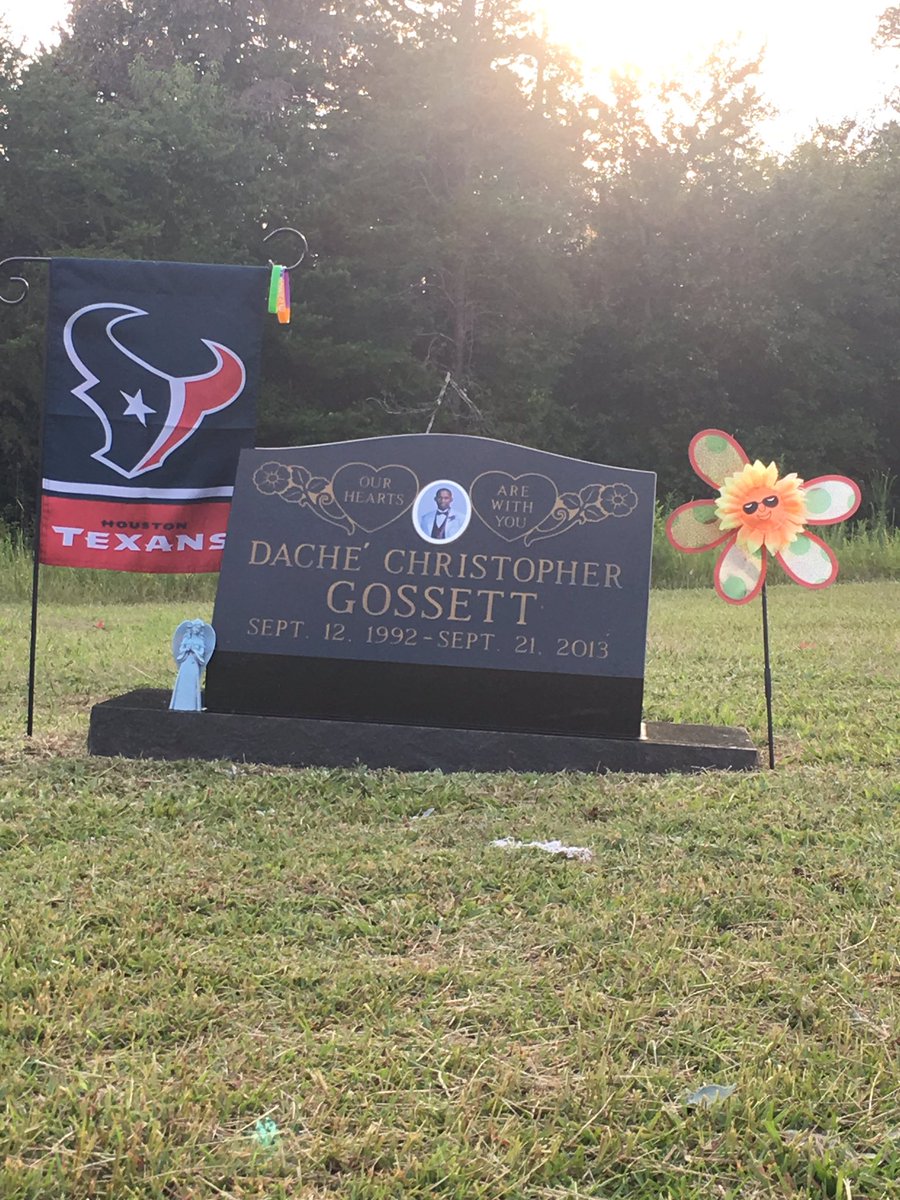 DoverTasaan's tweet photo. Hakuna Matata #RIPSheeke https://t.co/342RpCmMda