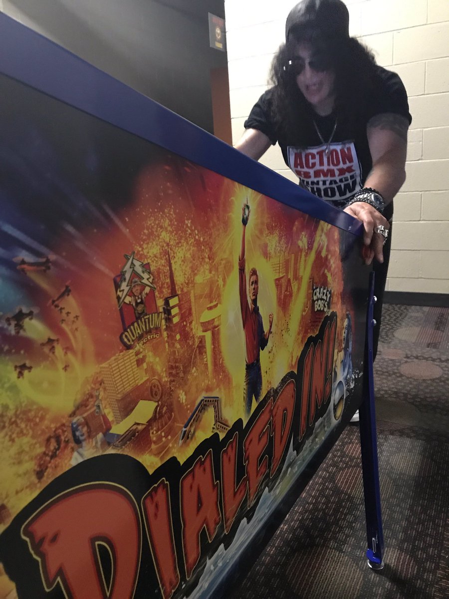 JJPinball's tweet image. Dialed In! is @Slash approved!! 🎩🎵⚡️🎸 #slash #getdialedin