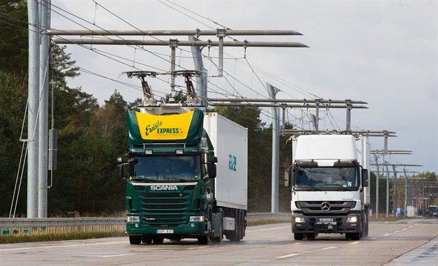 iTruck_NEWS's tweet photo. Siemens to Build eHighway Demo in Germany https://t.co/dtW8FmzGYl https://t.co/v2WI67IVdE