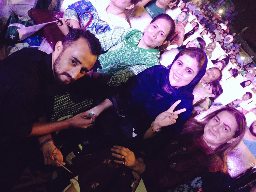 wazirsaqibali's tweet photo. PPP is Family & we are family members.
#IndependenceDayCelebrations
#PPPDistEast #CelebrationNight
#GABhutto #GvyGvyPakistan @NazBaloch_ https://t.co/K7MLMY7Bd6
