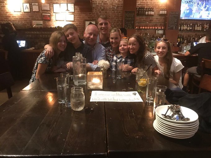 View image on Twitter