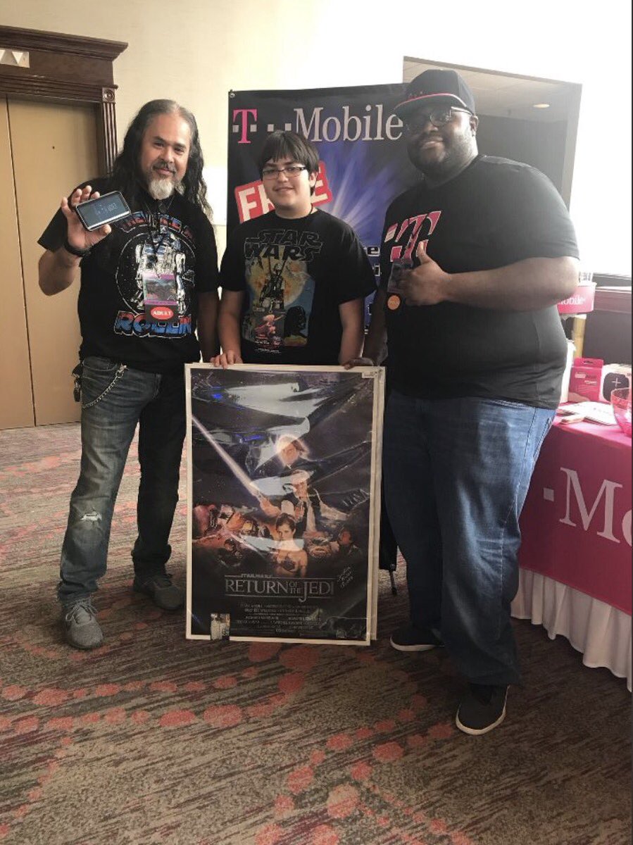 bigtech5000's tweet photo. #infinicon was a blast! #MagentaCowboy saved some customers from big red and the yellow 🚌, while at the same time having some #seriousfun. 🤠 https://t.co/esThYYzUNb