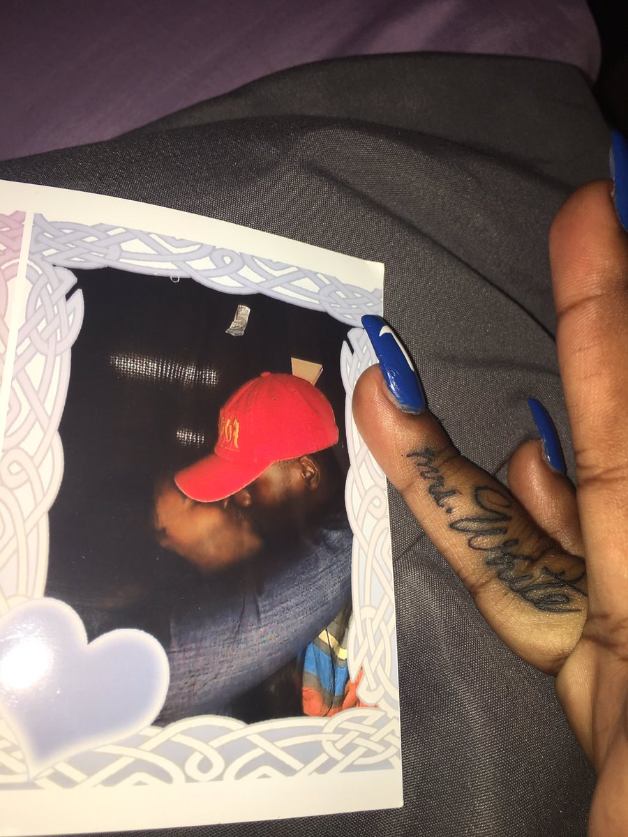 YungBlanco2's tweet photo. Missing you like crazy so ready for you to be back home with us 😭🔐👪 https://t.co/aoUuNgnOZB