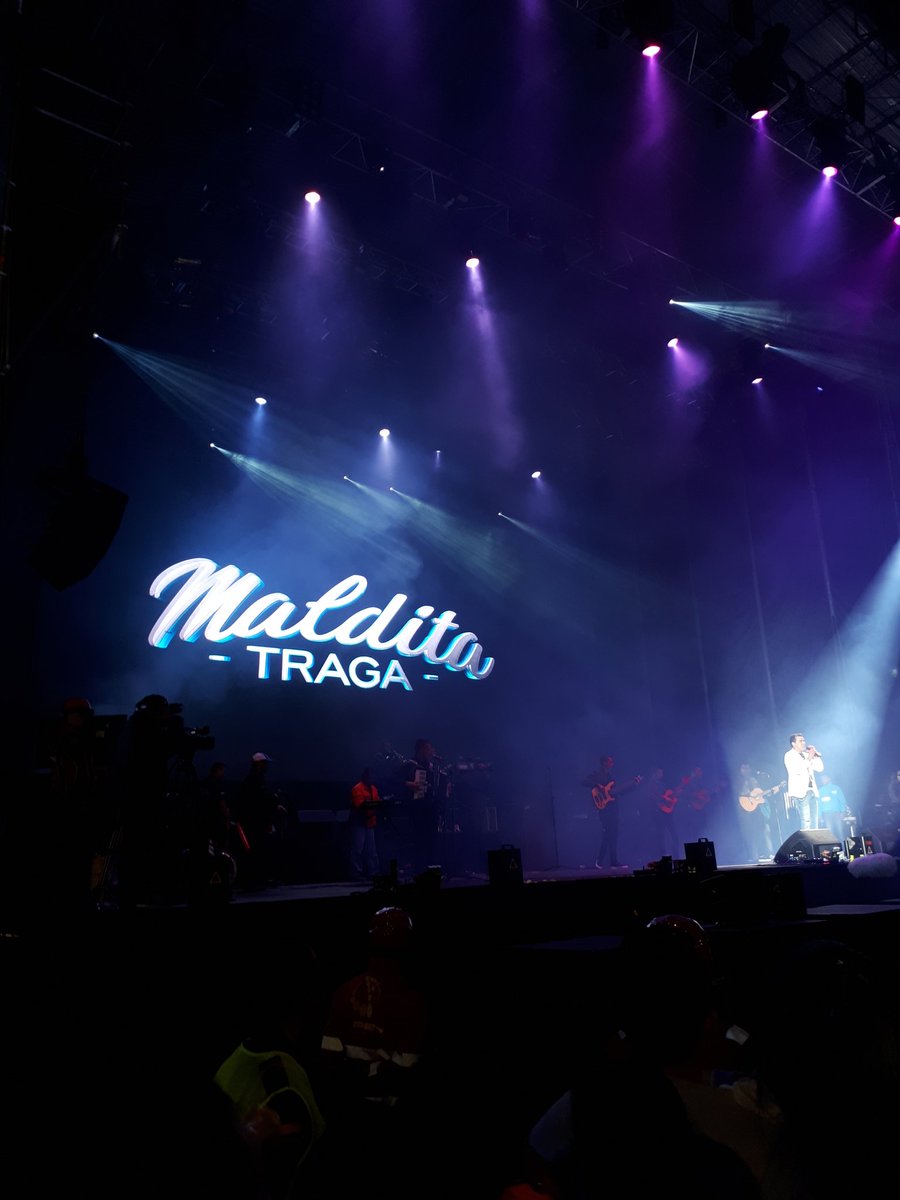 djjhondiaz's tweet photo. @yeison_jimenez en vivo #ConciertazoOlimpica #FestivaldeVerano @CanalCapital #Porquelaenvidia #Conelcorazon https://t.co/T3n7Sjh1Jy